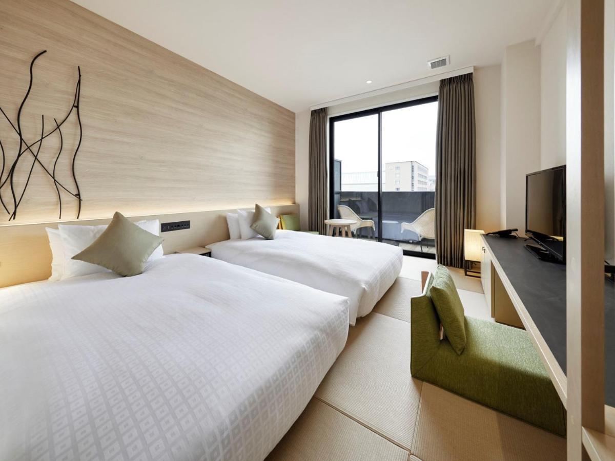Royal Twin Hachijoguchi Hotel 4*