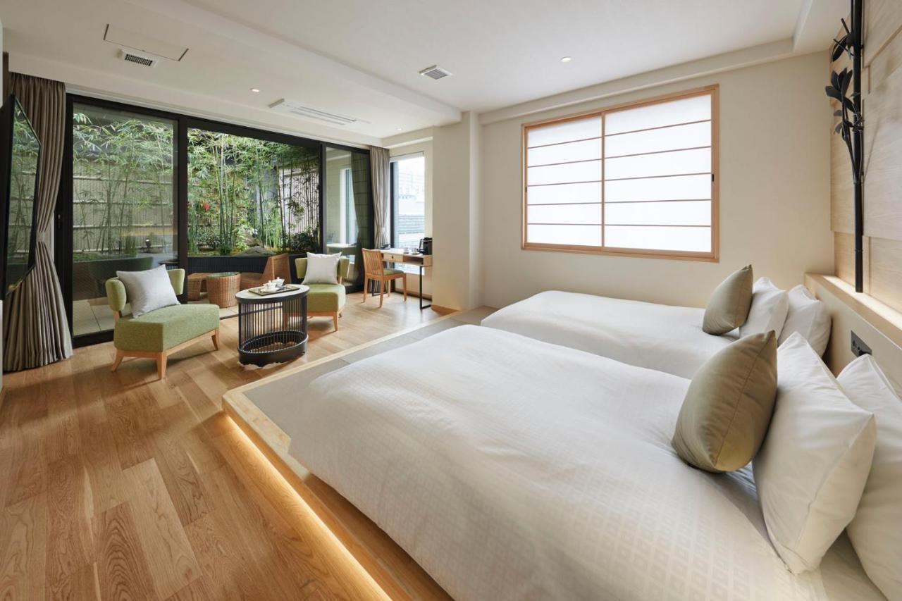Hotel Royal Twin Hachijoguchi 4*