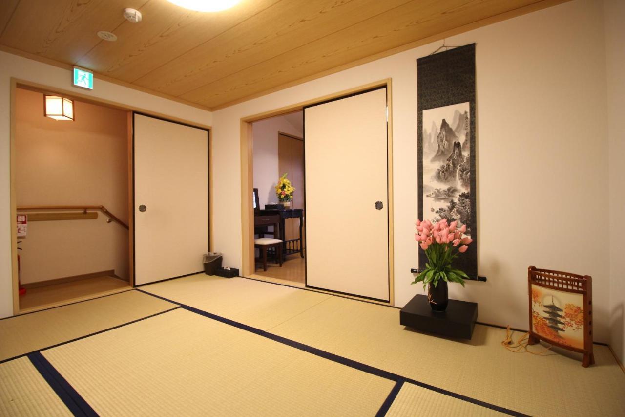 Trad Kyomachiya Apartment *