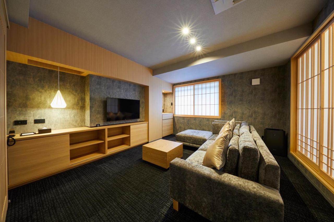 Rinn Shijo Nishinotoin 3*