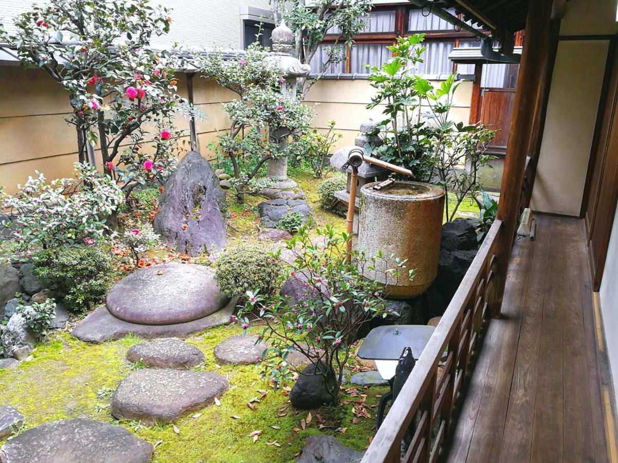 京都二条城近く京町屋120年の歴史に泊まる Villa *