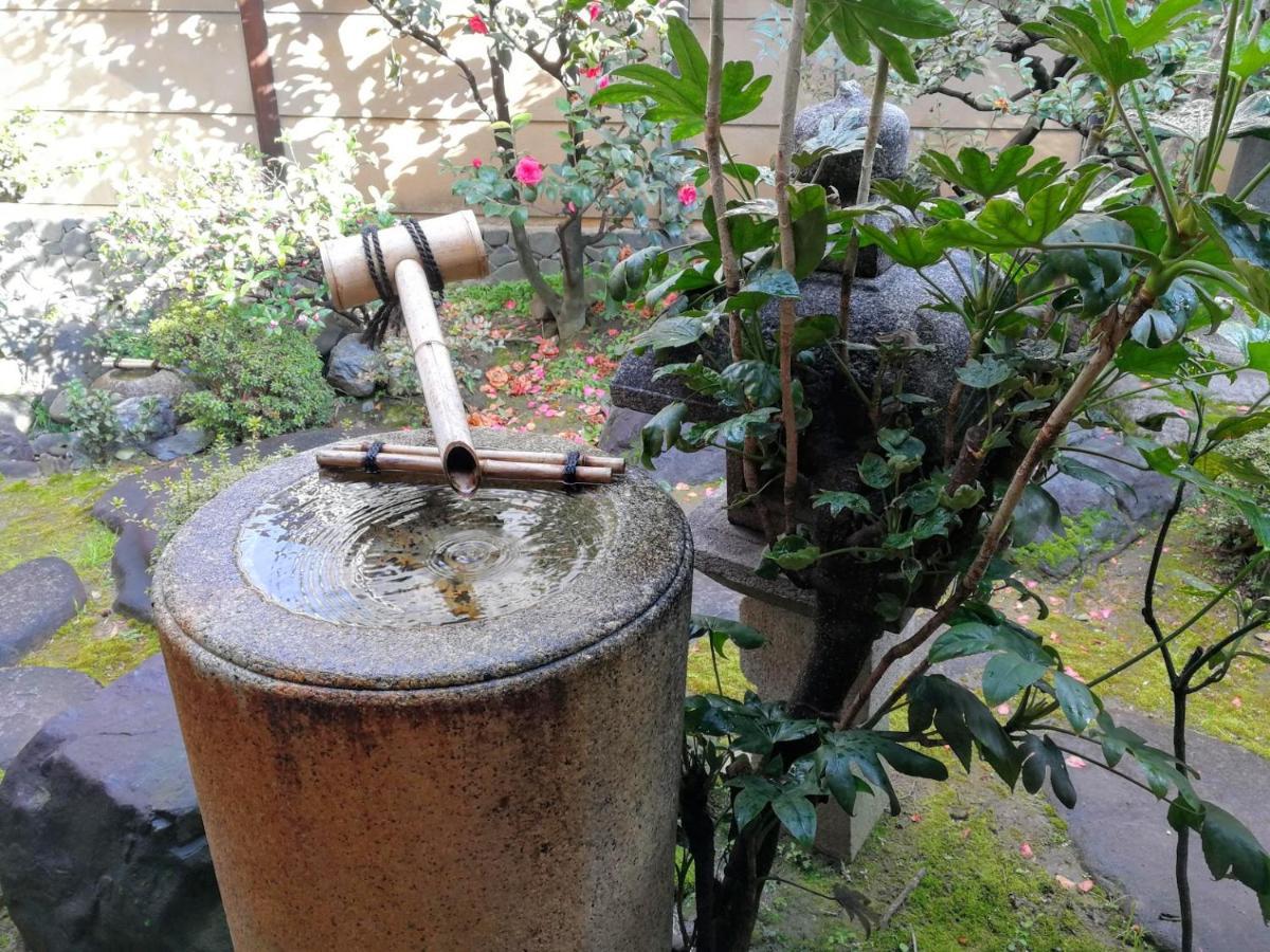 Villa 京都二条城近く京町屋120年の歴史に泊まる