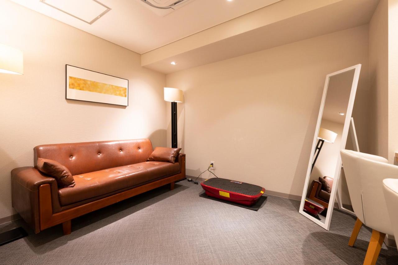 First Cabin Karasuma For Women Capsule hotel Kyoto