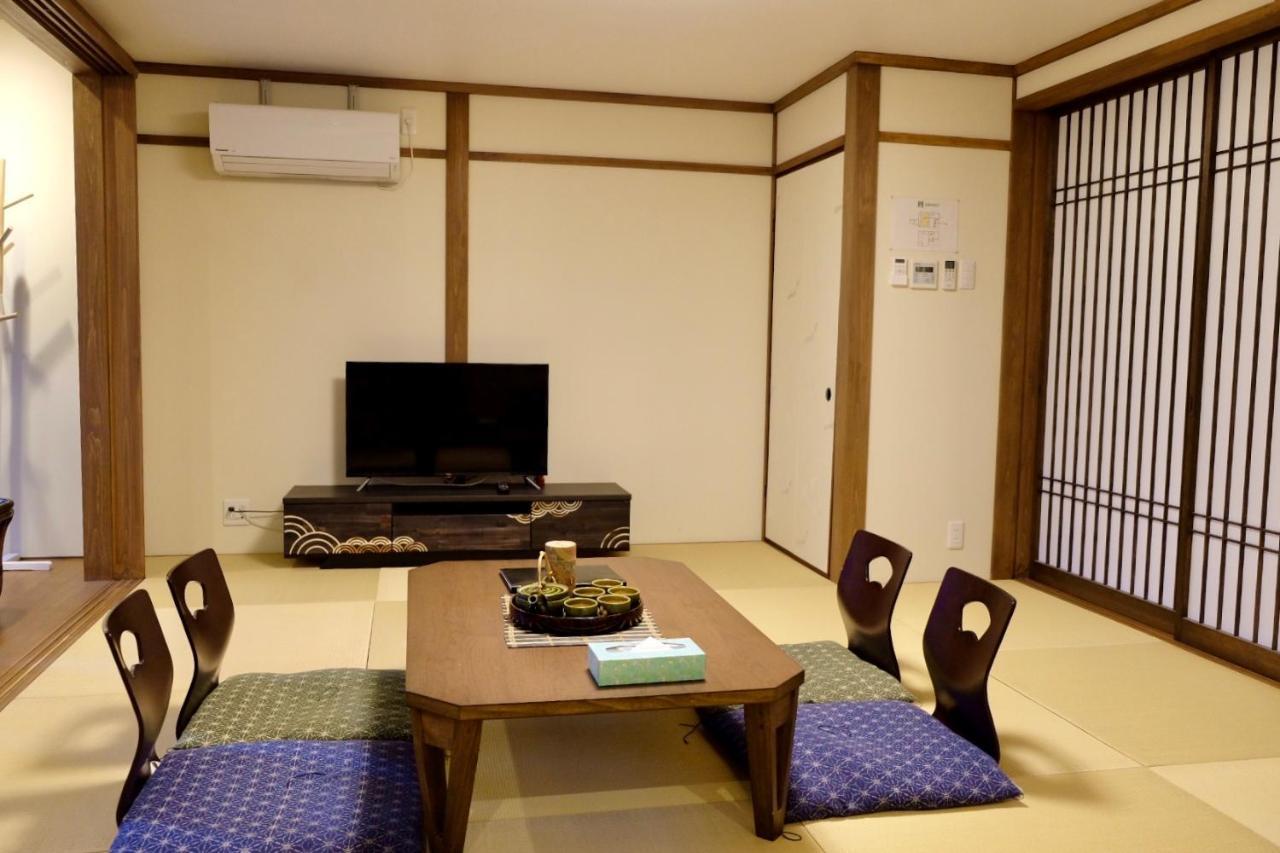 Tsurui Goshonishi 鶴居御所西