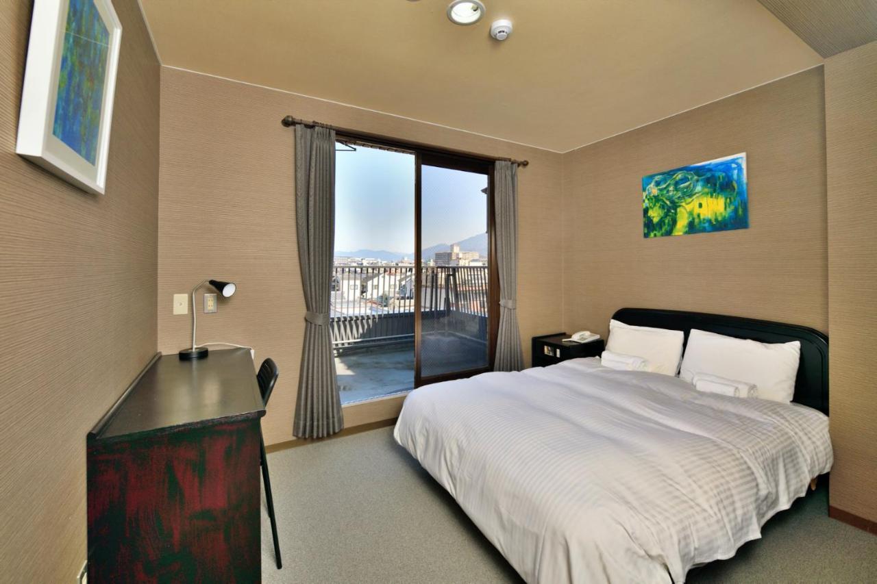 Ato Hotel 3*