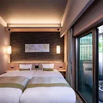 Rinn Shirakawa South