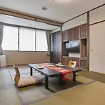 Gion Shinmonso