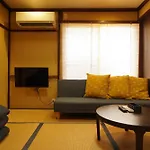 Guest House 伏見稲荷