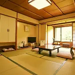 Momijiya Honkan Takaosansou