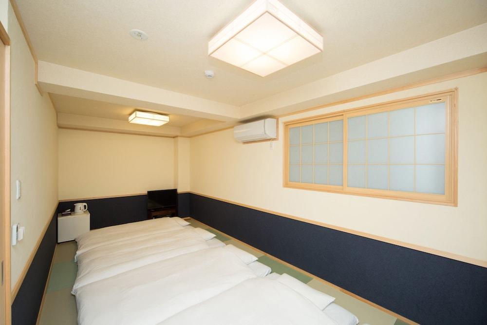 Ebisu 3*