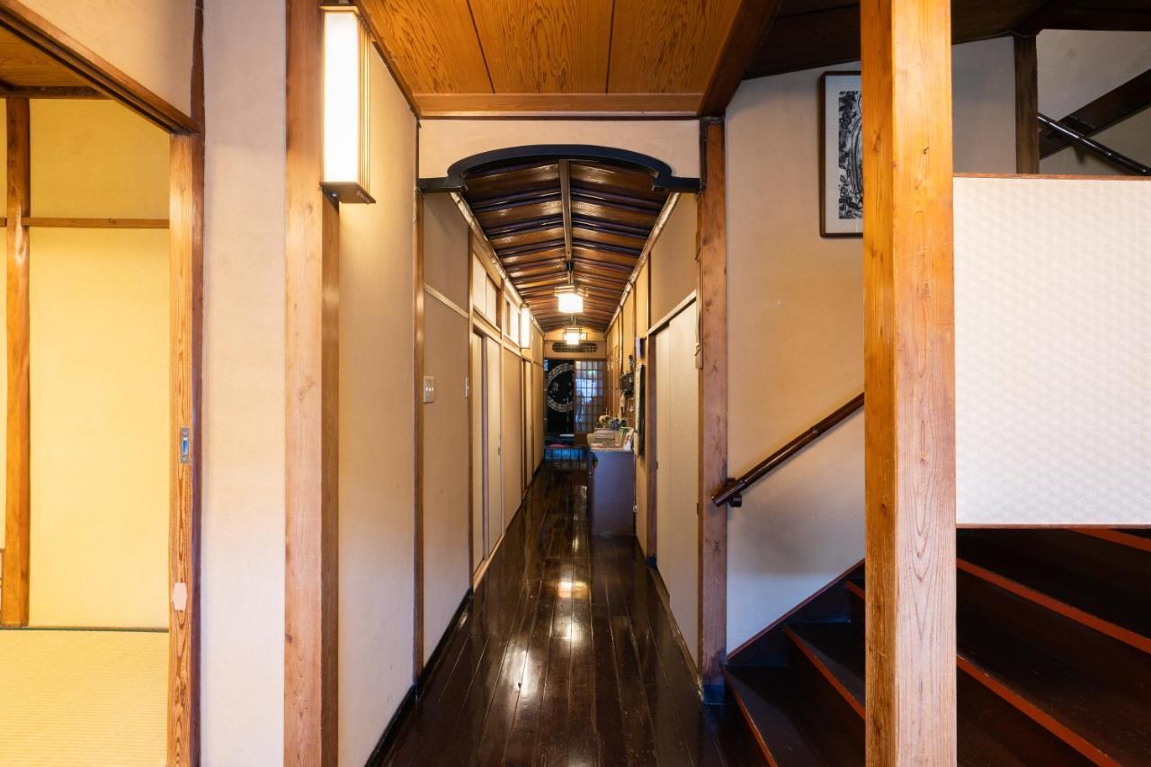 Fujiya 3*