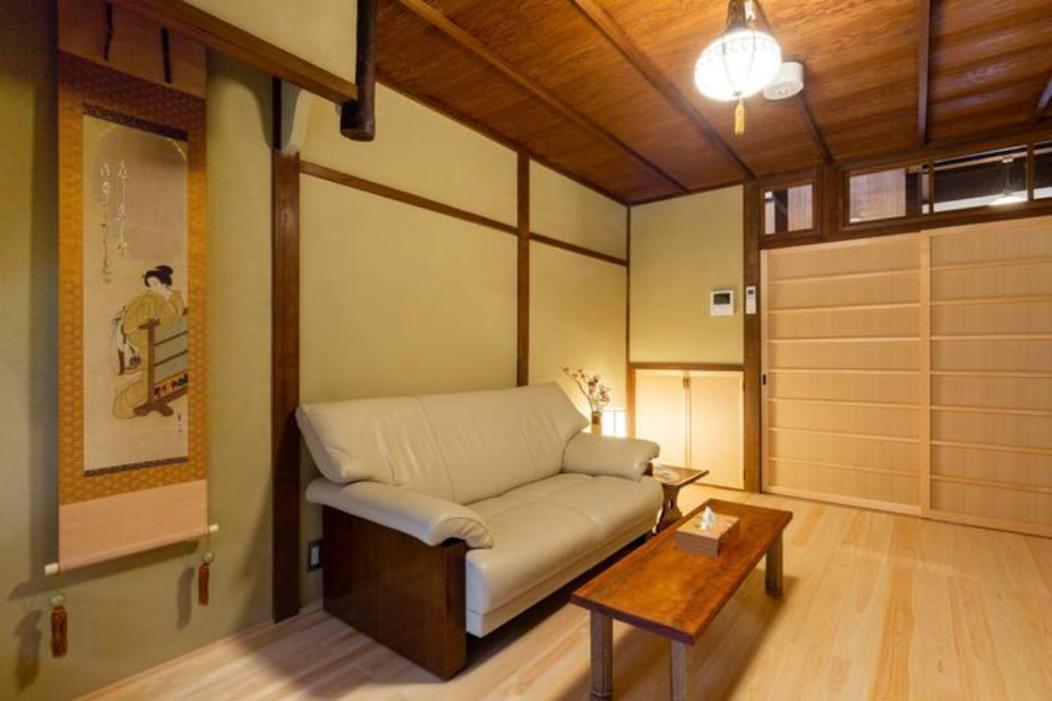 Yamagata Kyomachihatago Kyotostation Mae * Kyoto