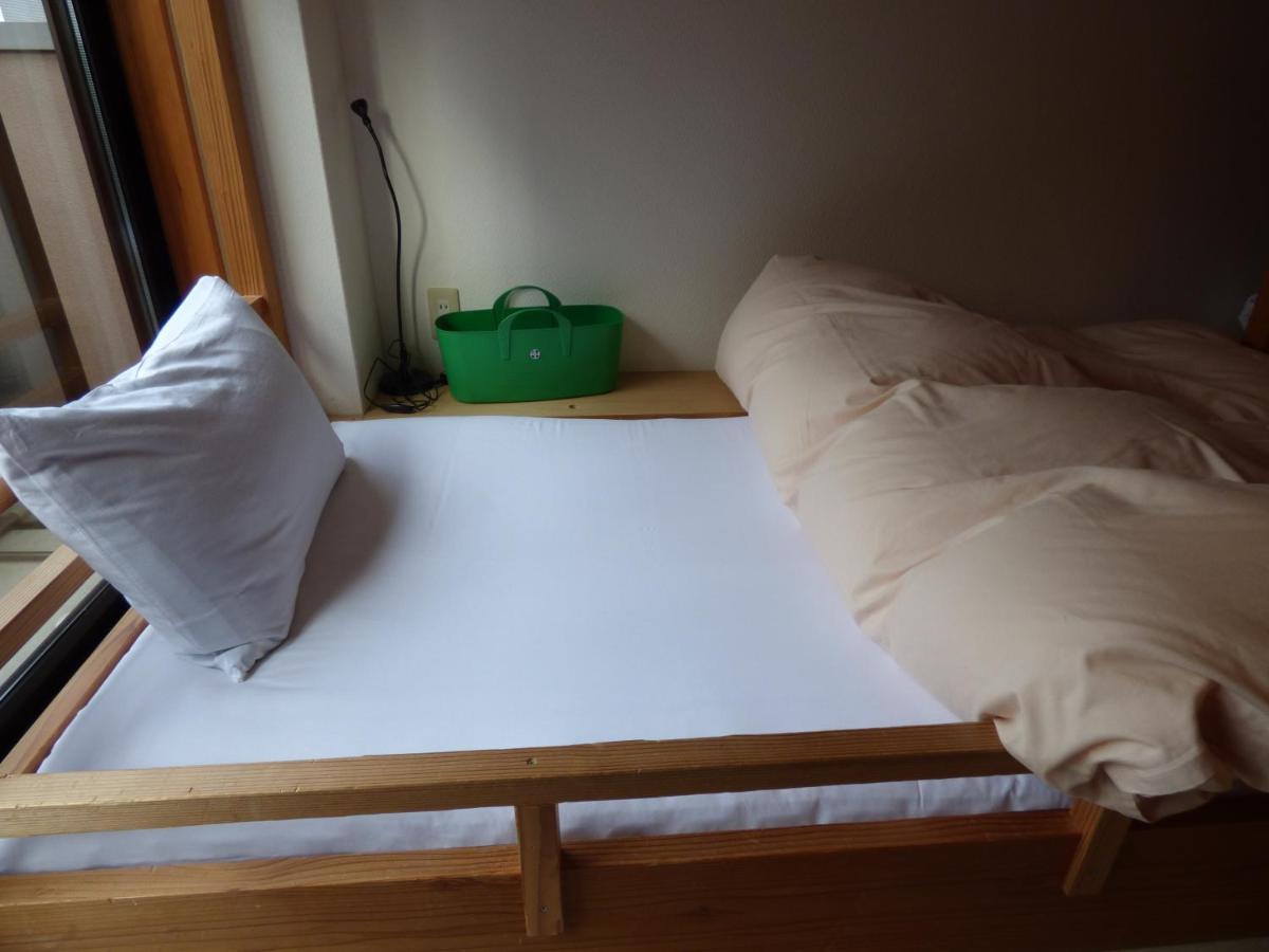 Hyakumanben Cross Hostel *