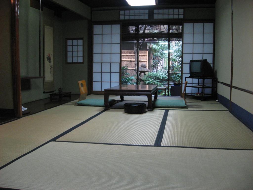 Gion Yoshiima 3*
