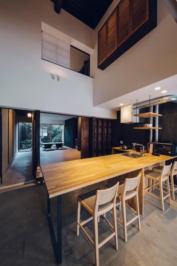 Ieno House *