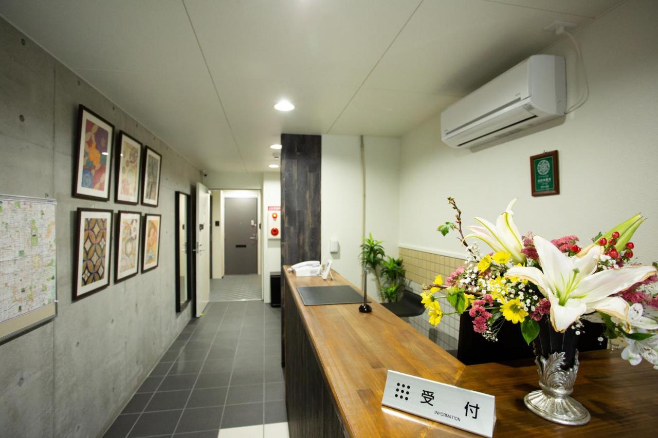 Rest Aparthotel 3*