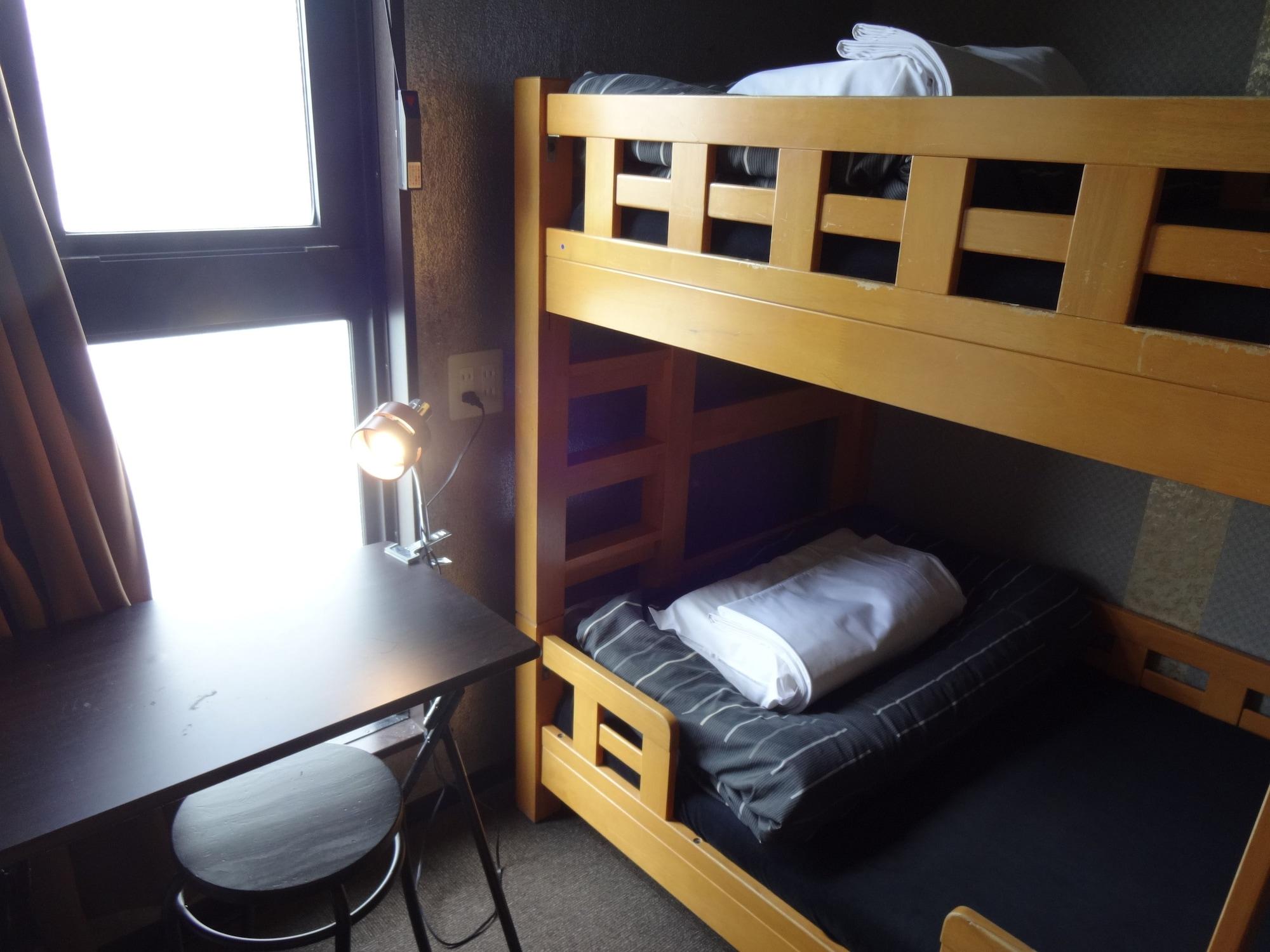 Khaosan Hostel *