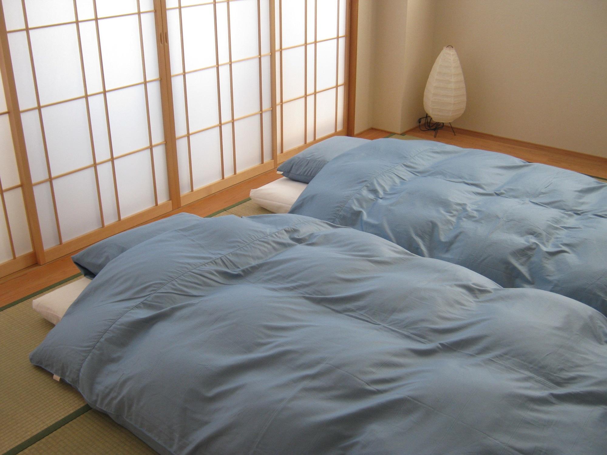 Hostel Hyakumanben Cross *