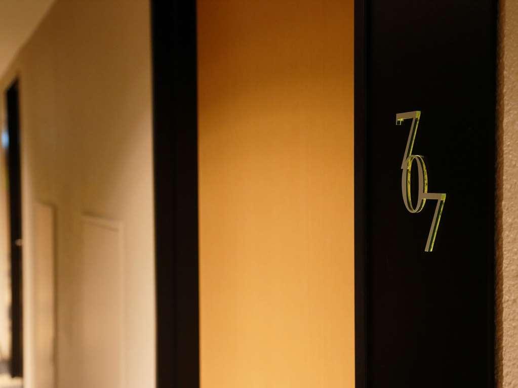Hotel Tower Annex 4*