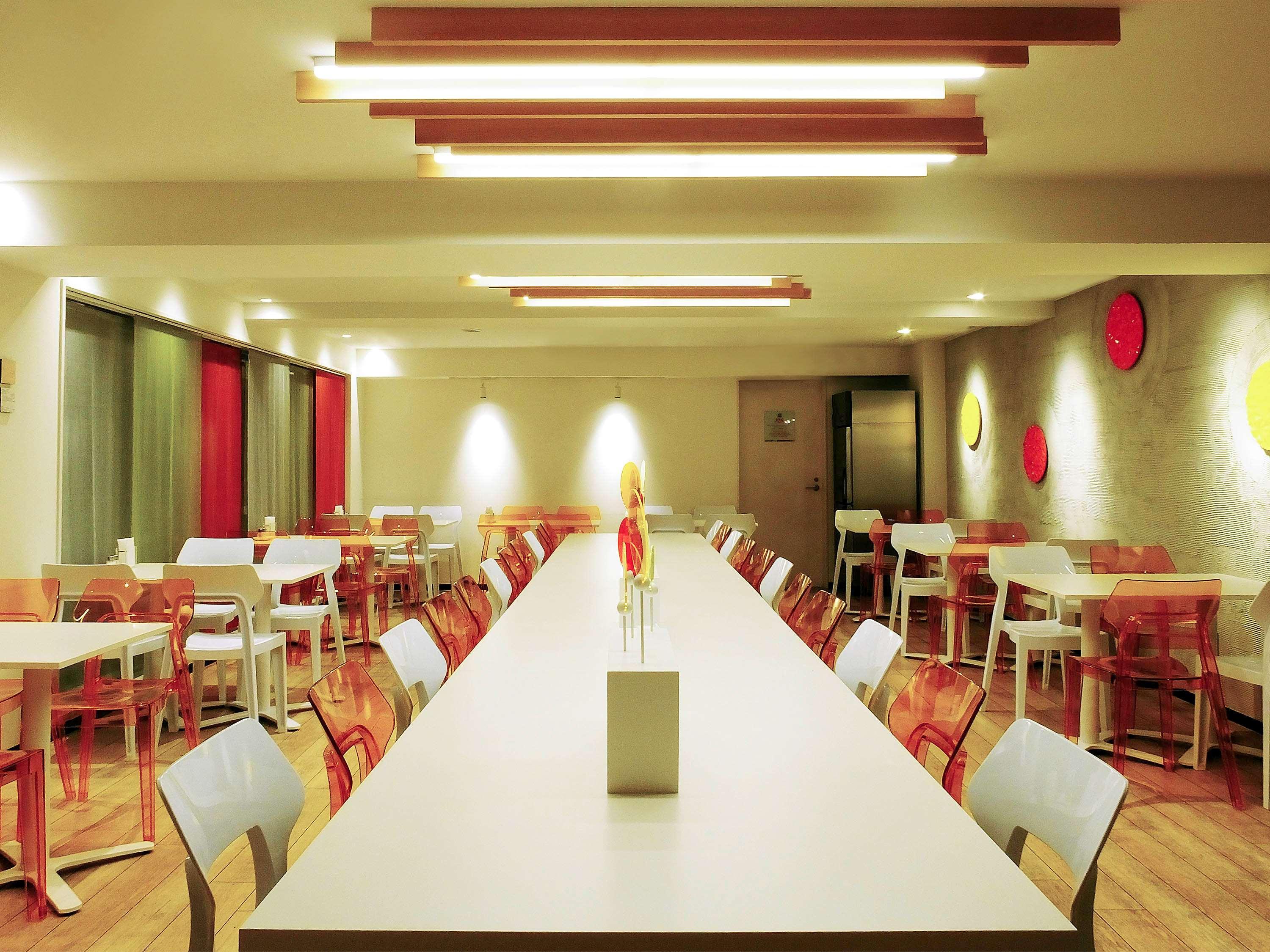 Ibis Styles Station