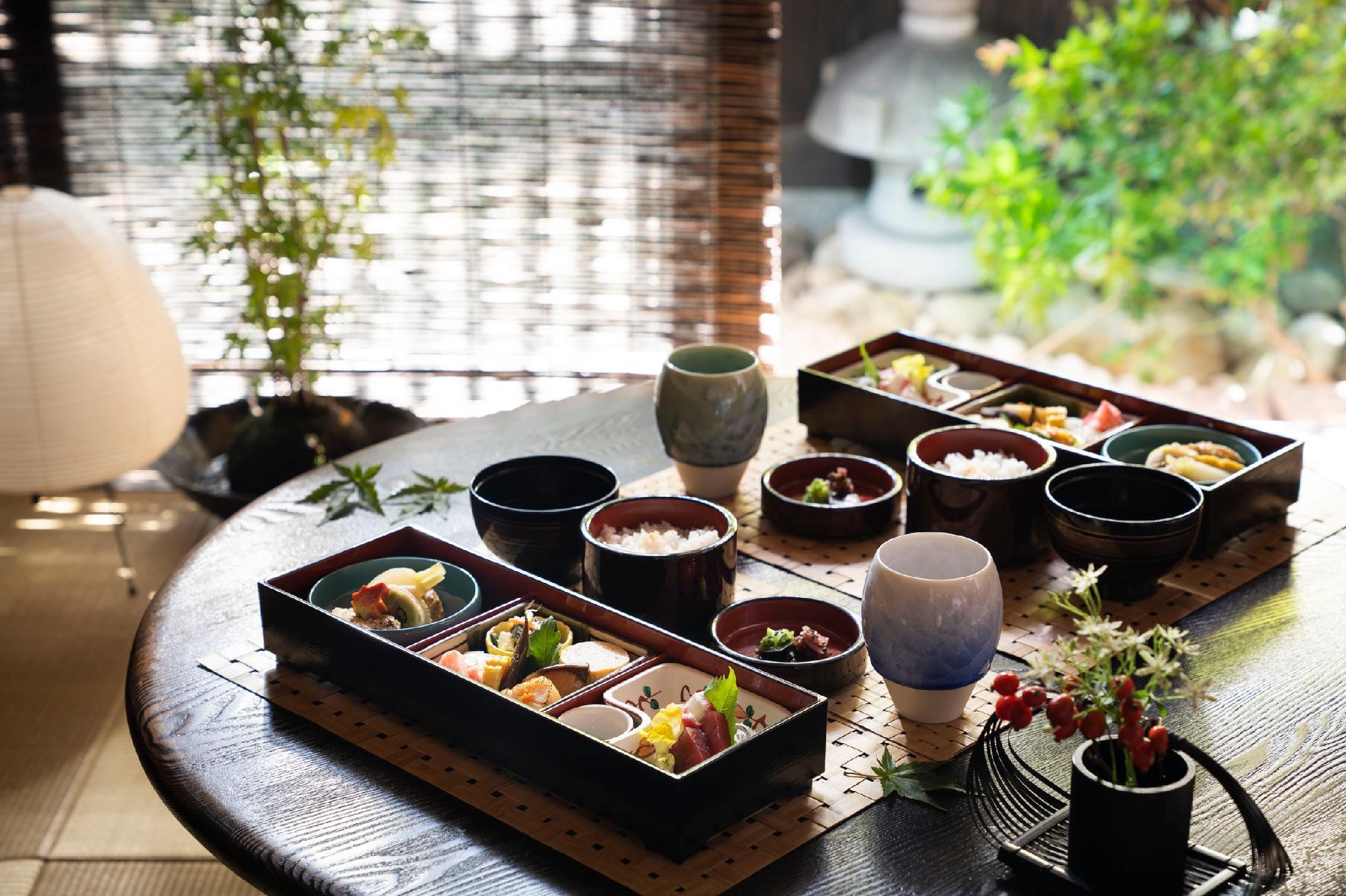 The Junei Imperial Palace West 3* Kyoto