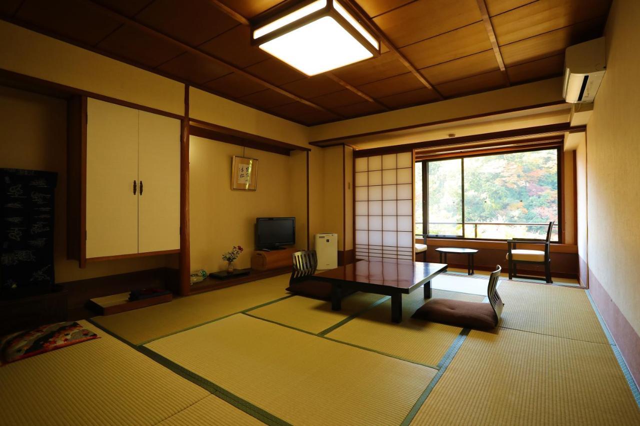 Ryokan Momijiya Honkan Takaosansou Kyoto