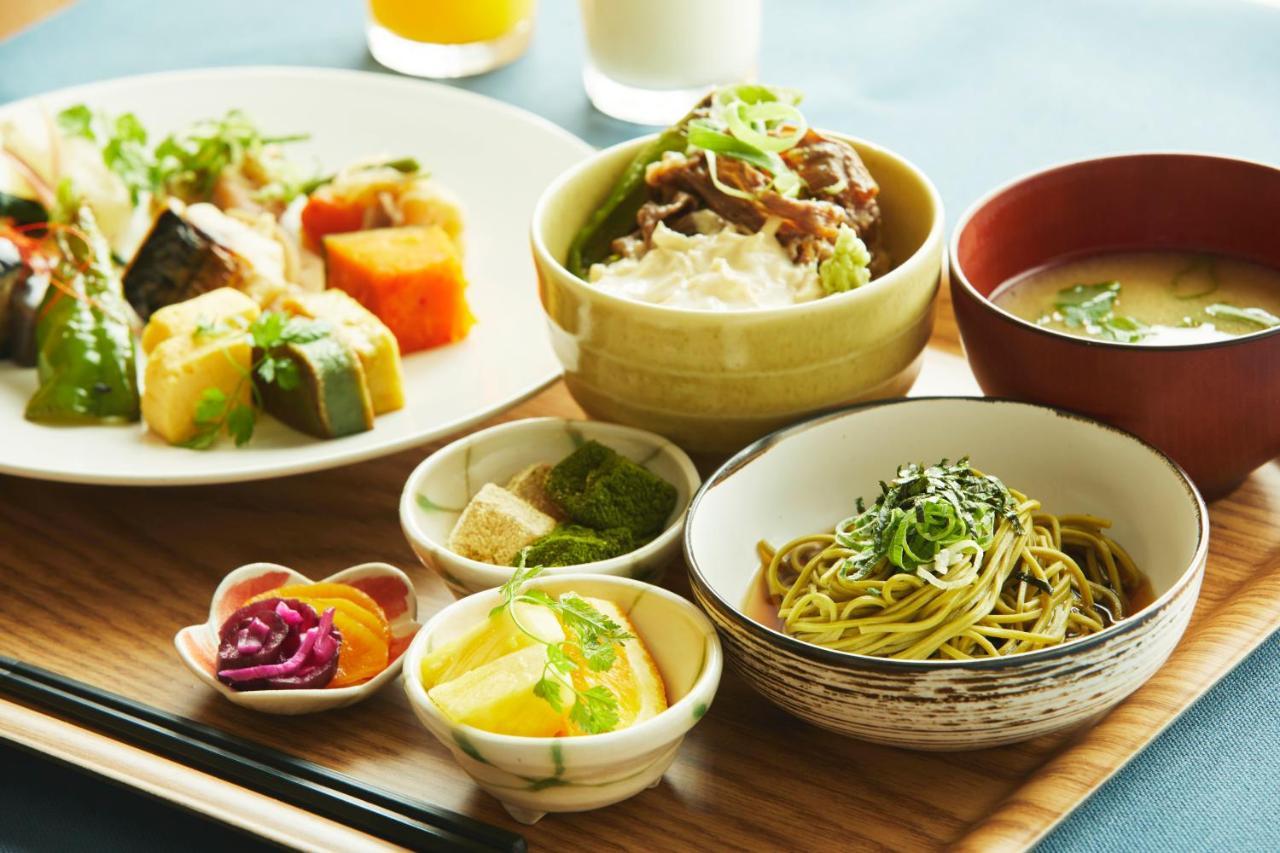 Monday Karasuma Nijo Hotel 3*