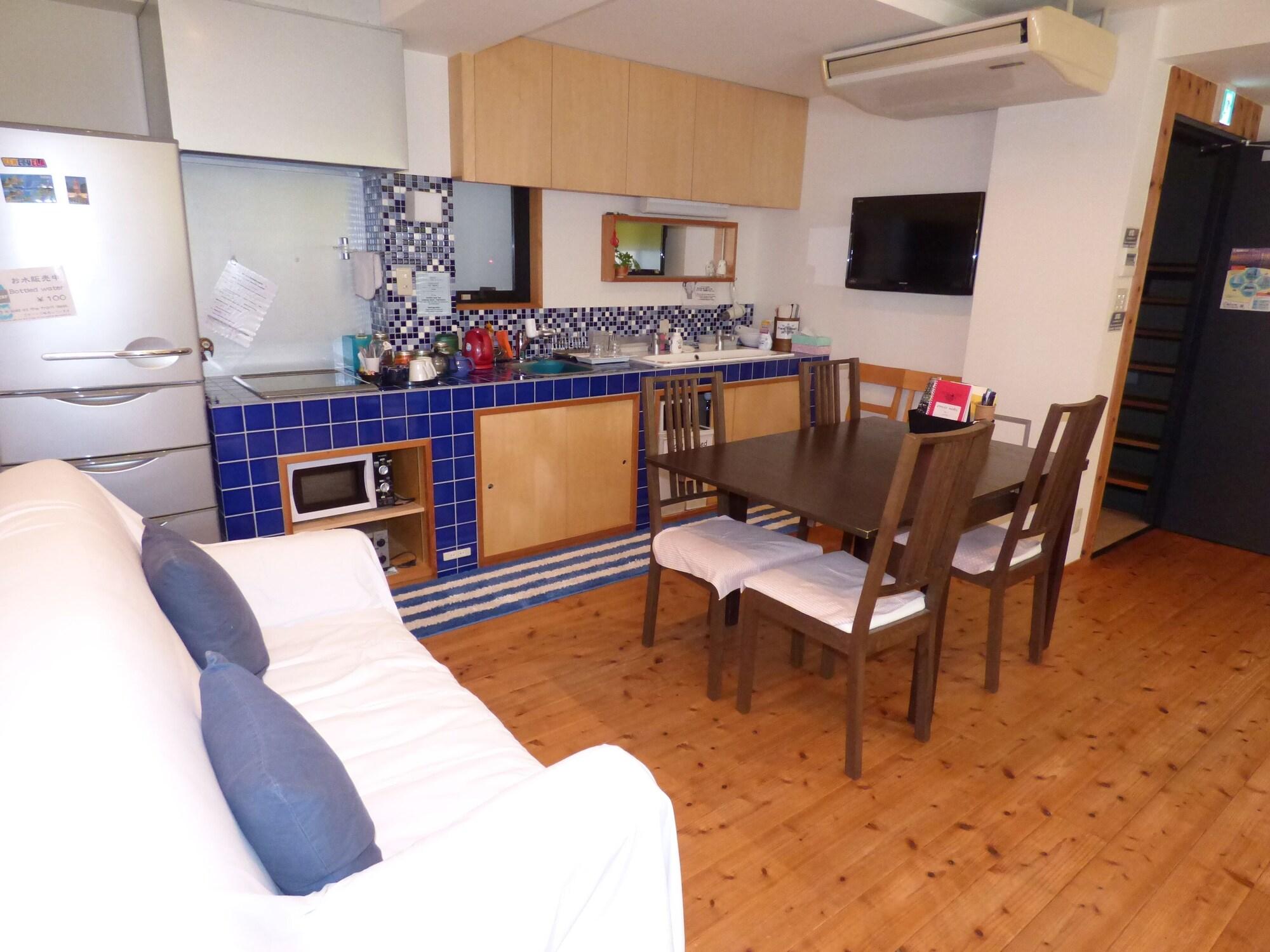 Hyakumanben Cross Hostel
