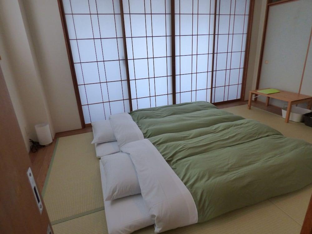 Hostel Hyakumanben Cross Kyoto