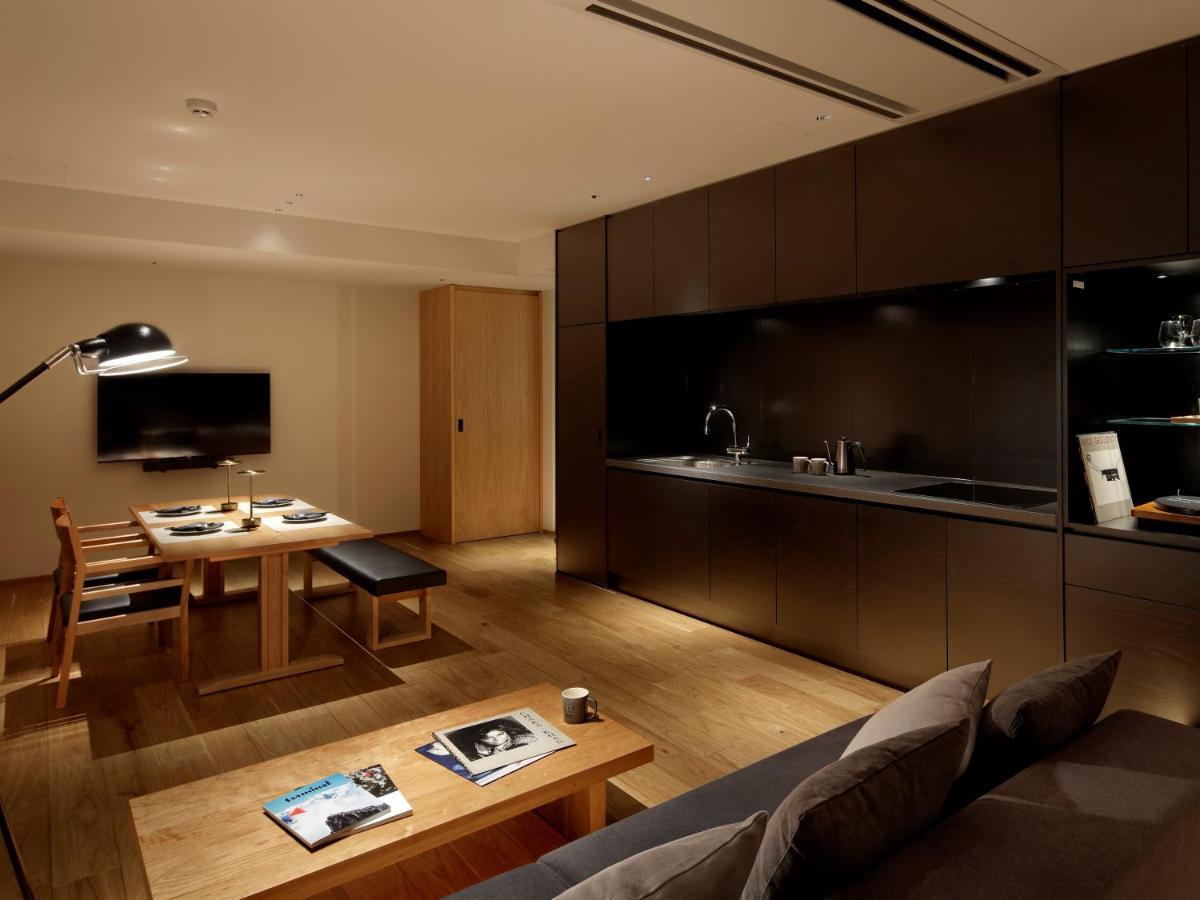 Hideout 4*