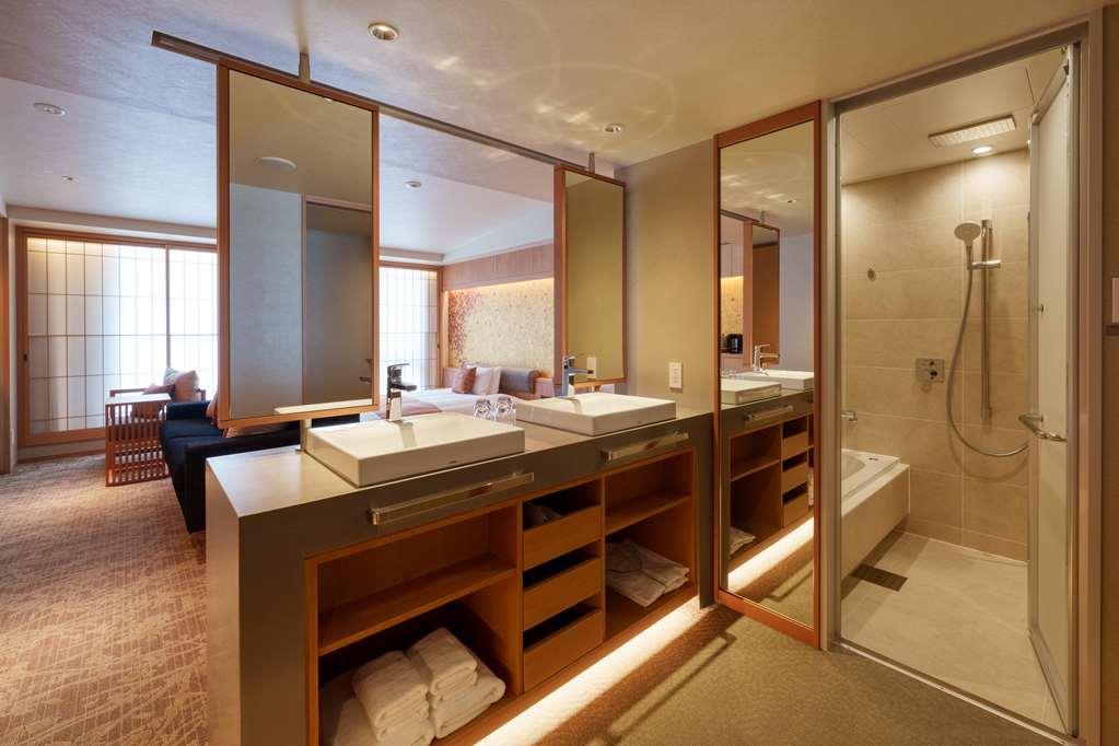 Kaya Nijo Castle, Bw Signature Collection Hotel 3*
