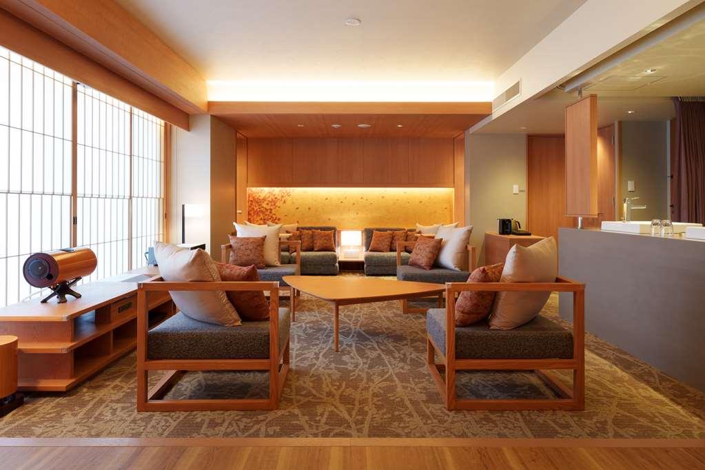 Kaya Nijo Castle, Bw Signature Collection Hotel