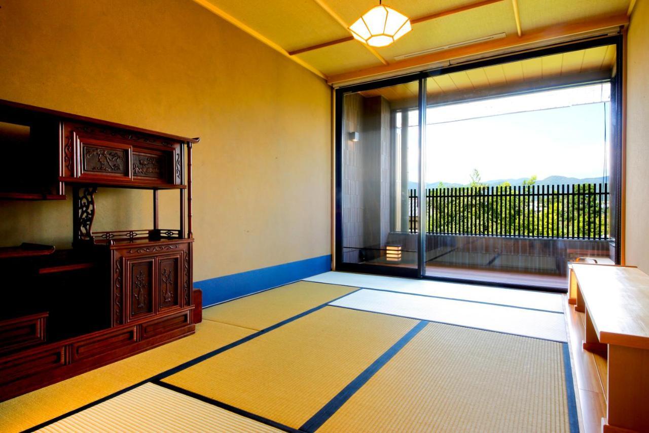 Ryokan Arashiyama Onsen Togetsutei 4*