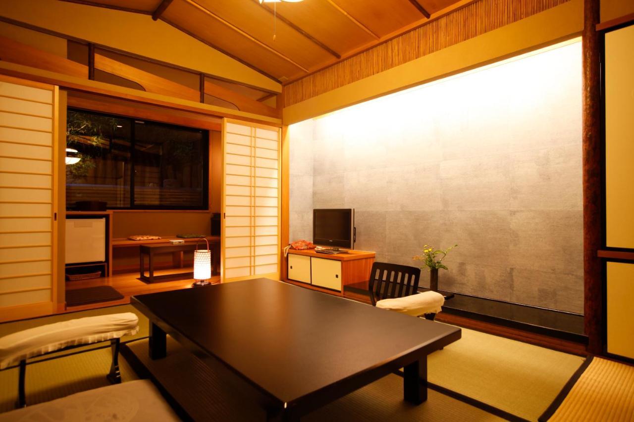 Arashiyama Onsen Togetsutei Kyoto