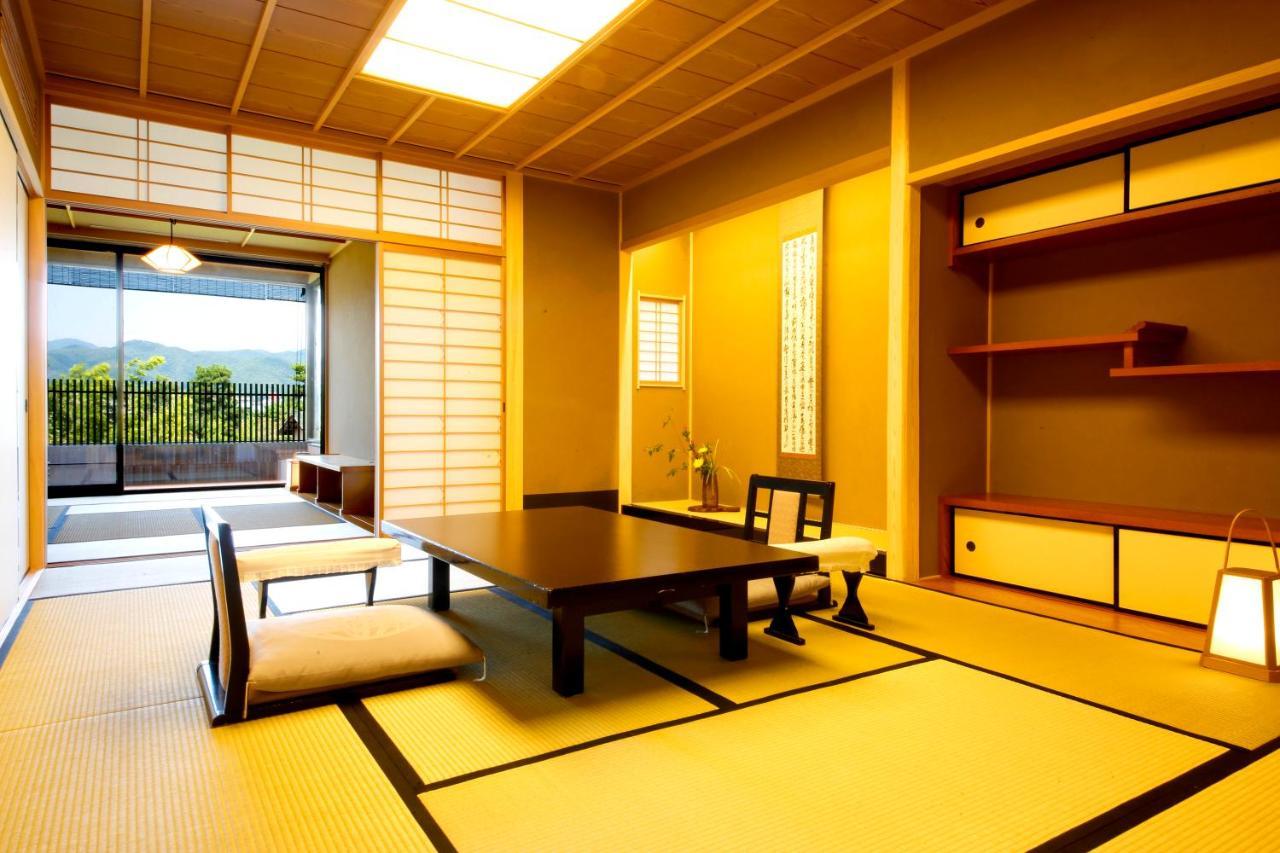 Arashiyama Onsen Togetsutei Ryokan Kyoto