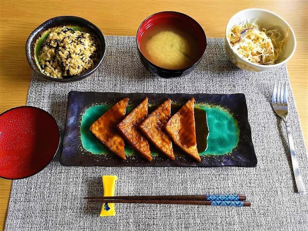 Vegan Minshuku Sanbiki Neko Ryokan *