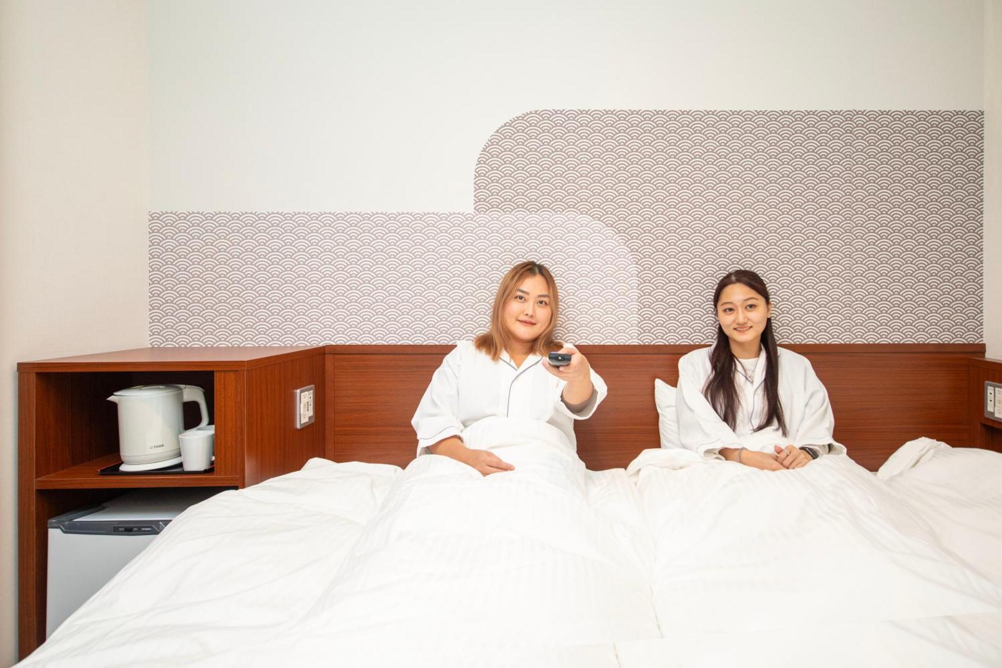 Hop Kyoto shijo Omiya 3*