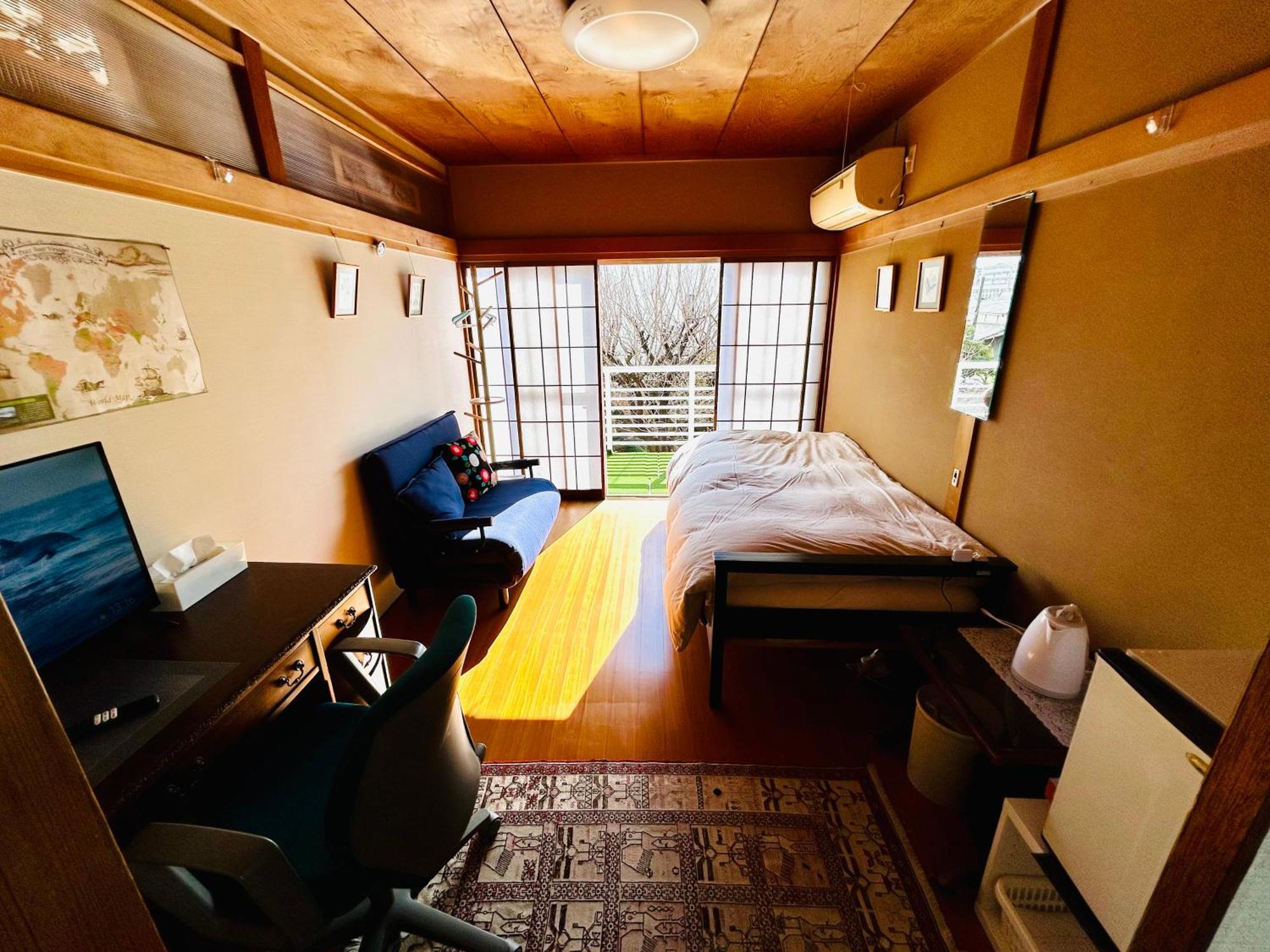 Sakura House *