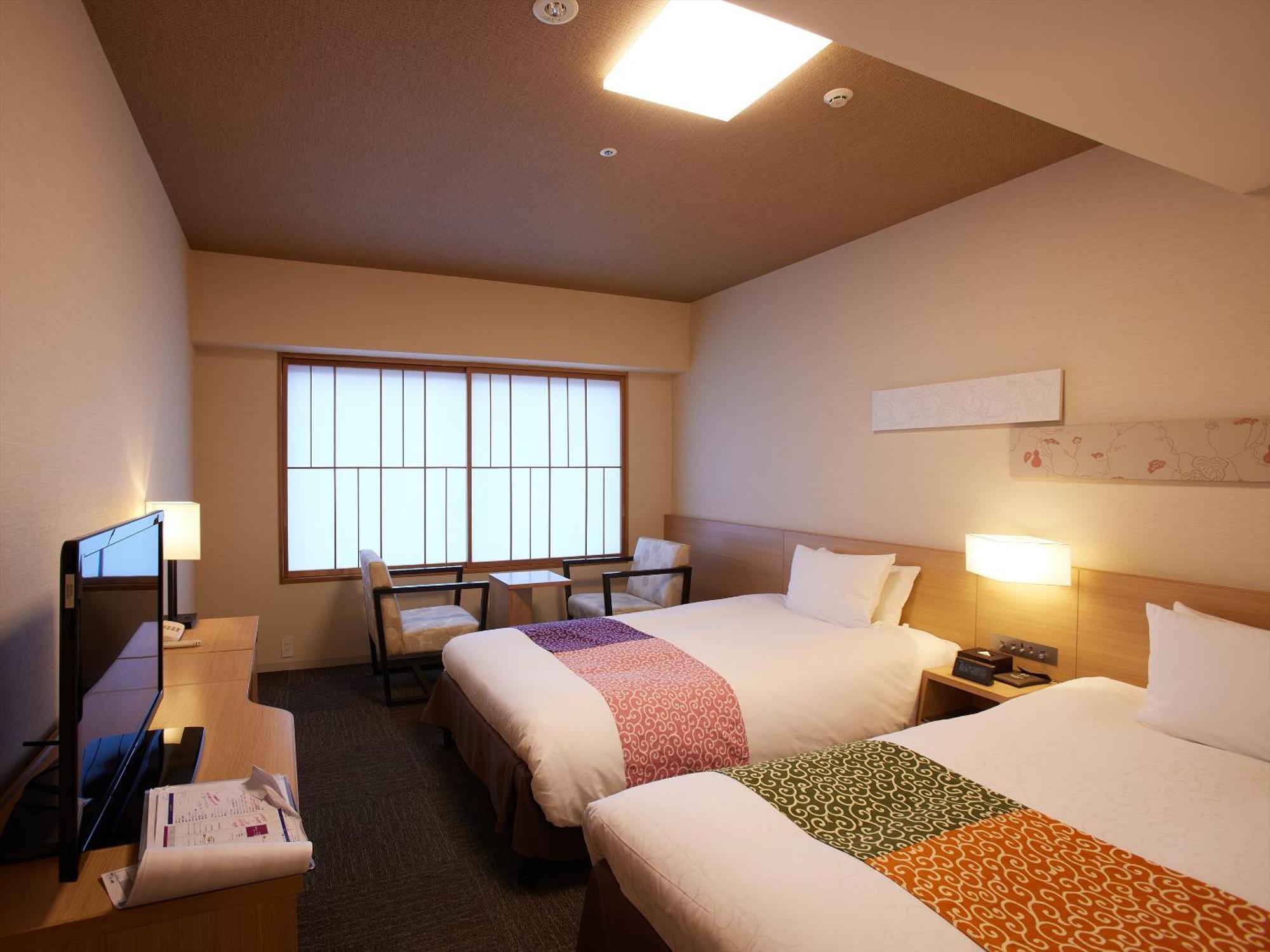Hotel Hot Spring Hatoya Zuihokaku 4*