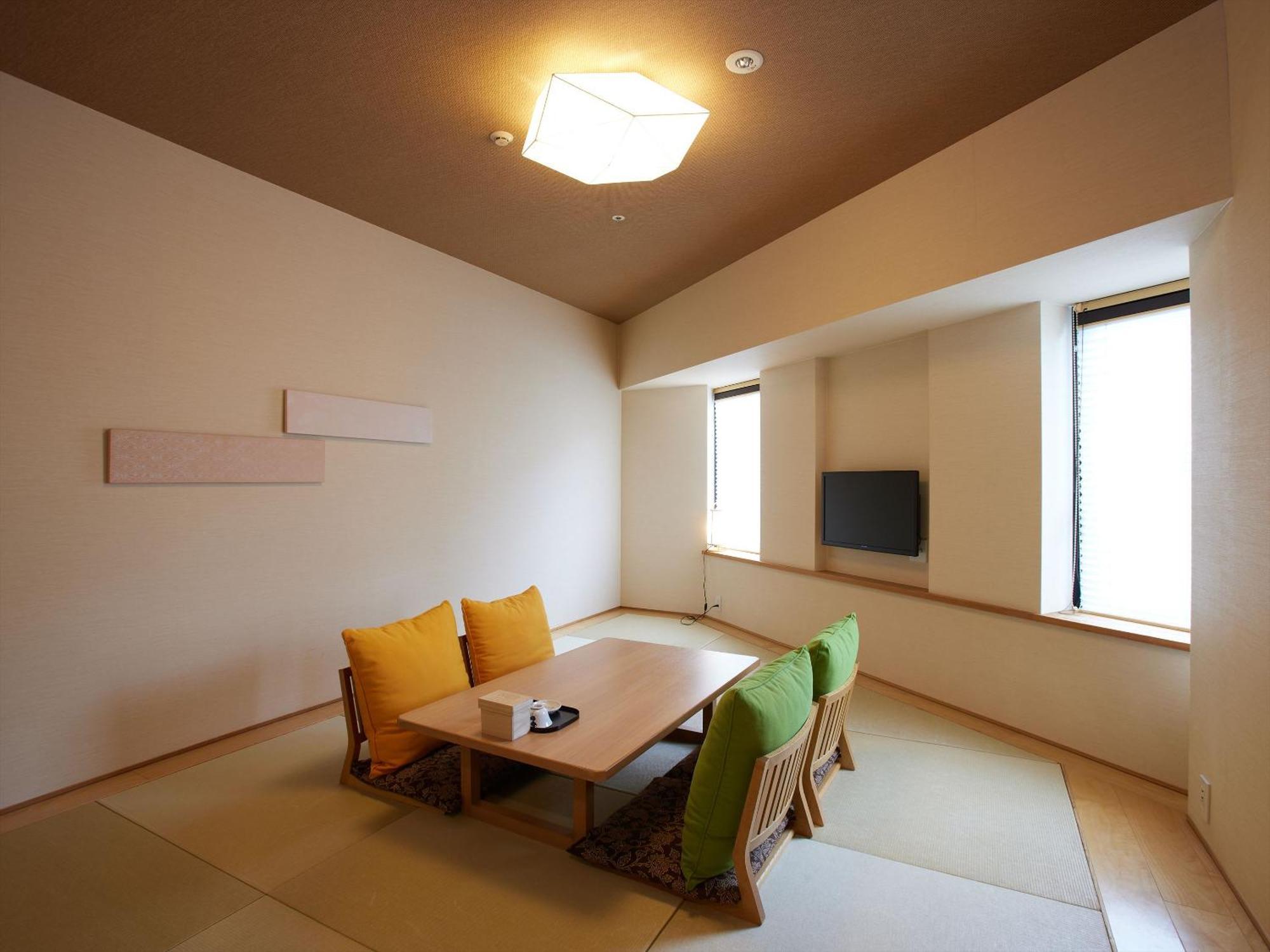 Hot Spring Hatoya Zuihokaku Hotel 4*