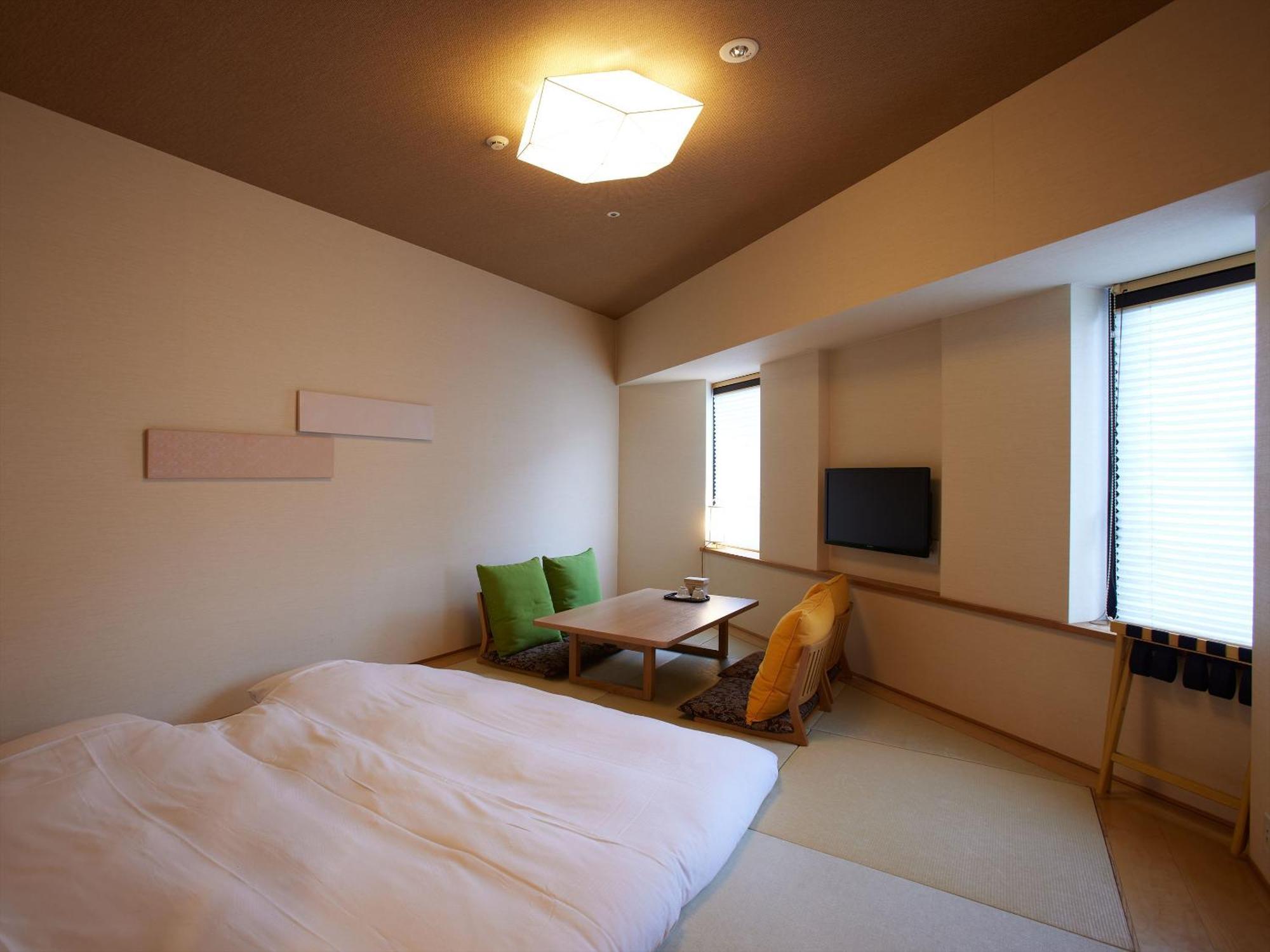 Hotel Hot Spring Hatoya Zuihokaku 4*