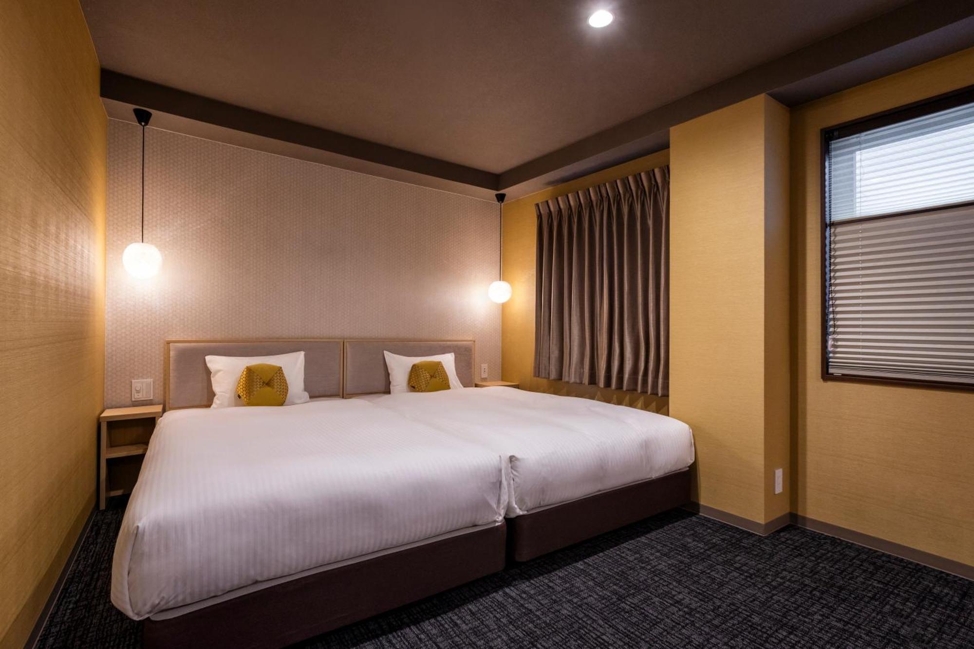Rinn Station West 3*