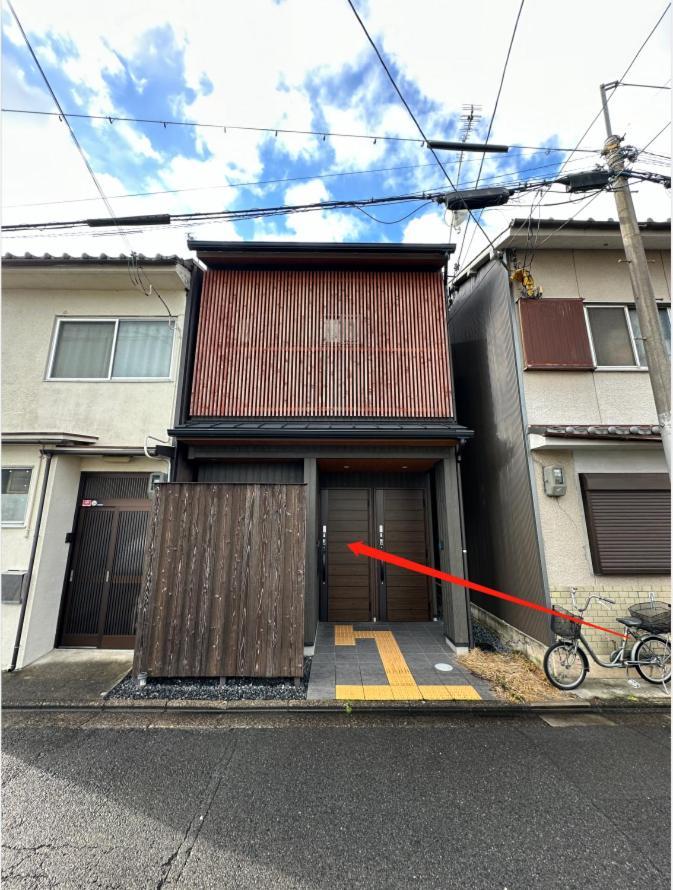 Nestay東九条01左側