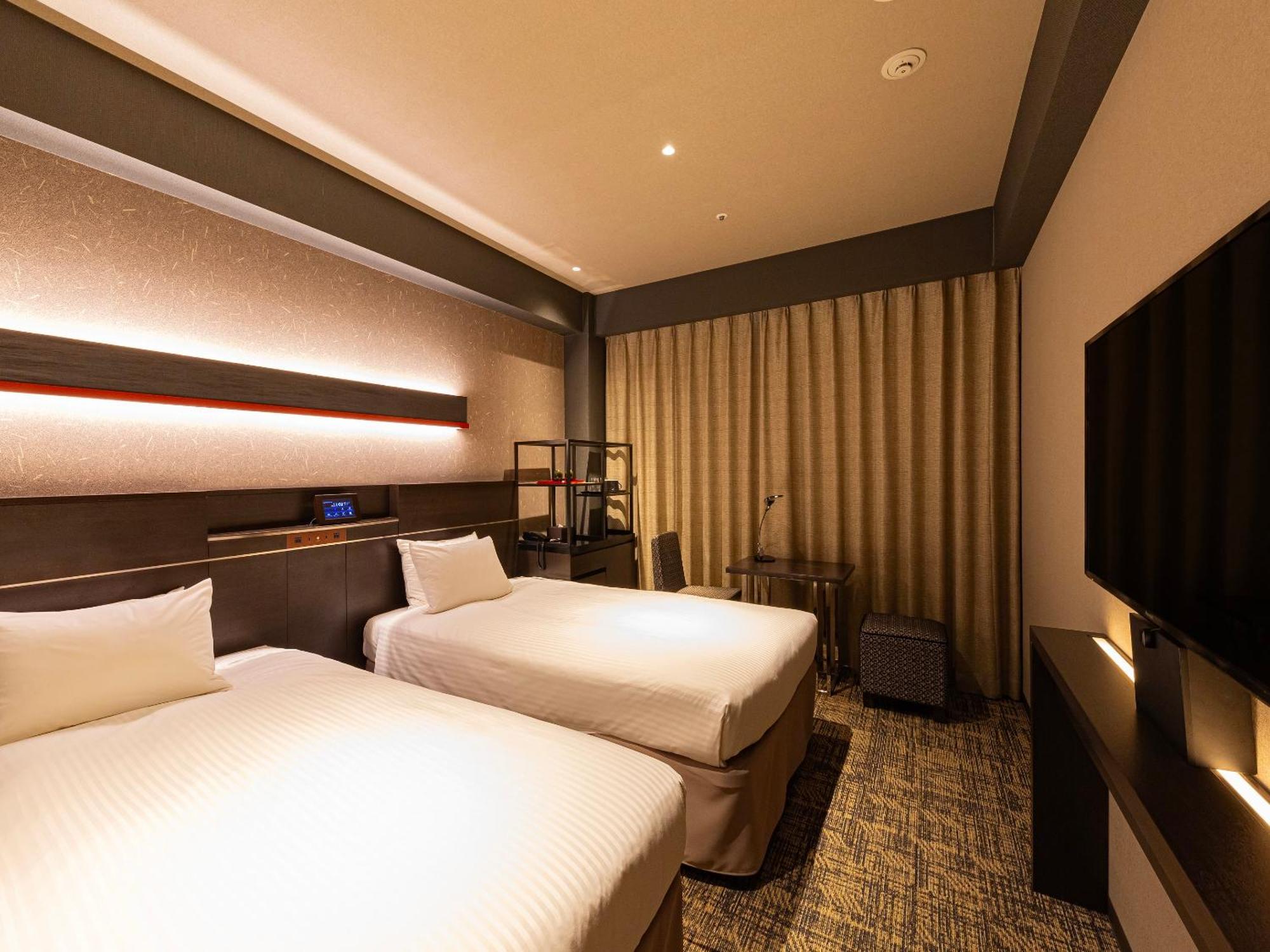 Hotel Keihan Hachijoguchi
