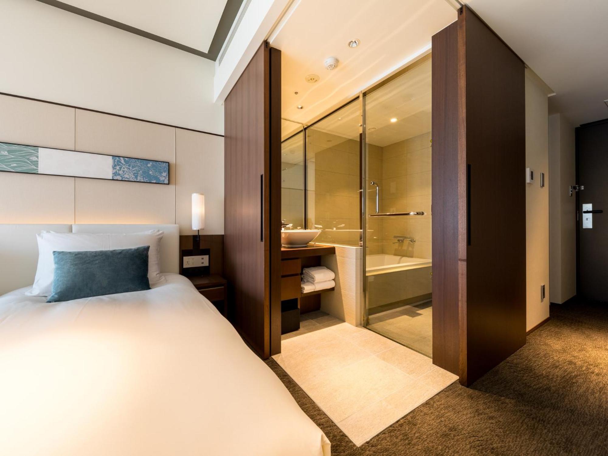 Hotel Solaria Nishitetsu Premier Kyoto