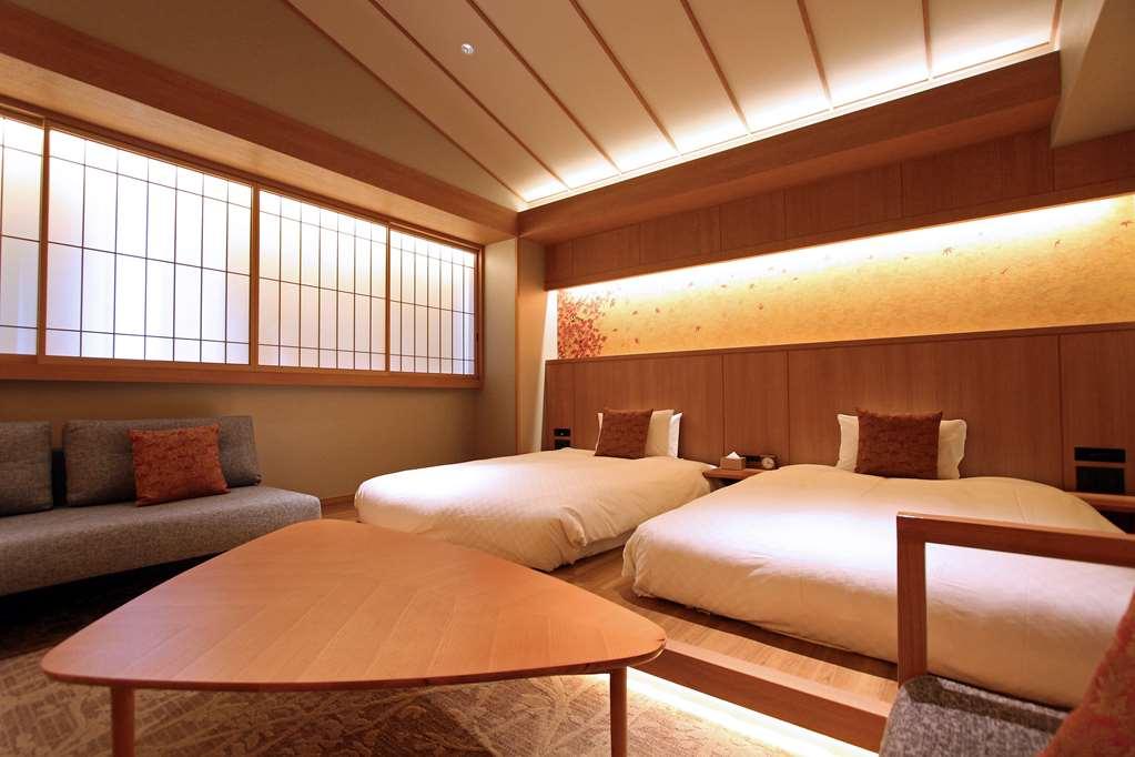 Kaya Nijo Castle, Bw Signature Collection 3* Kyoto