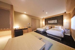 Rinn Shirakawa South