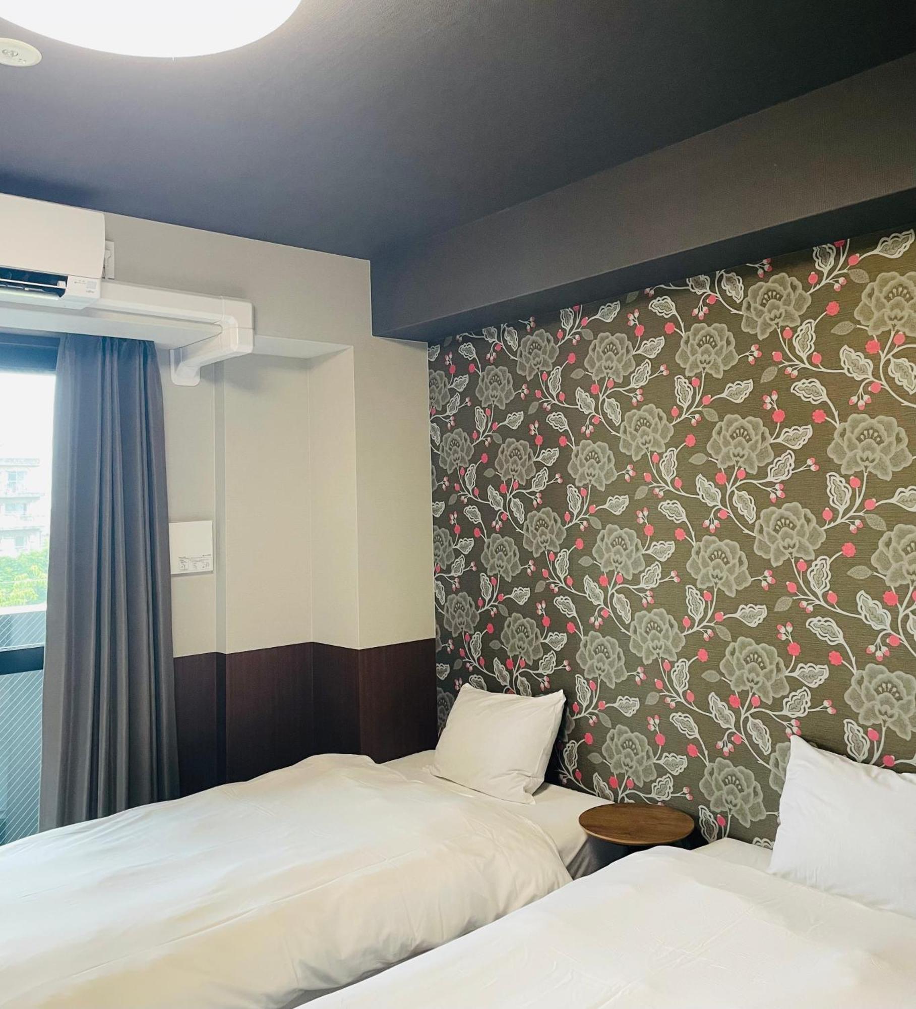 Sanjo Ohashi 3*