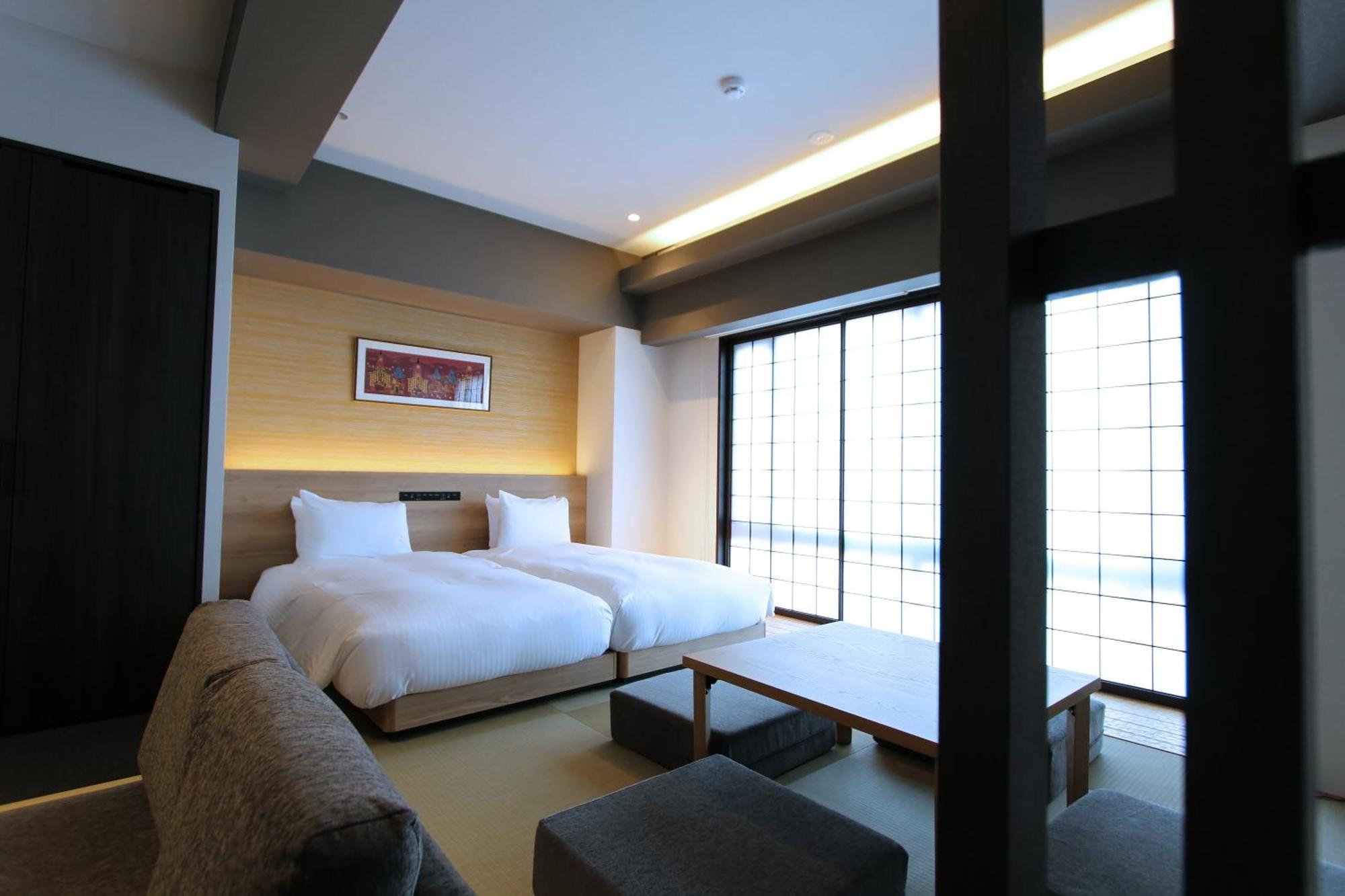 Hotel Koko Nijo Castle 4*