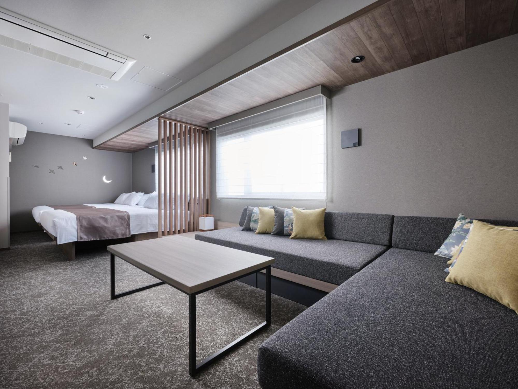 Monday Premium Sta Kamogawa 4*